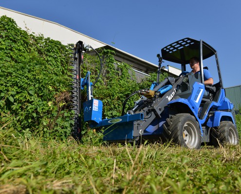 hedge-trimmer for mini loader