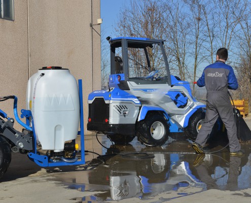 Multione-high-pressure-washer for mini loader