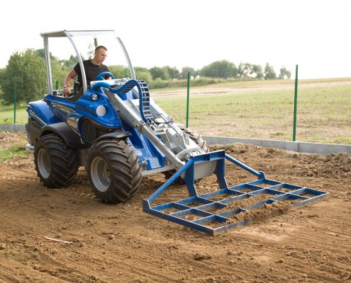 leveller for mini loader