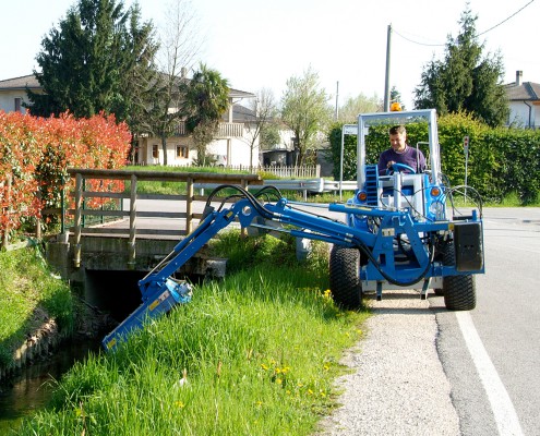 side-flail-mower for mini loader