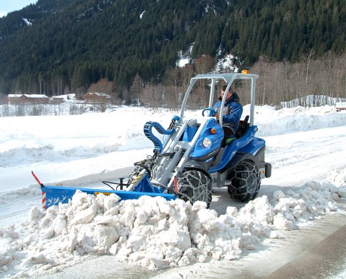 Multione-snow-blade for mini excavator