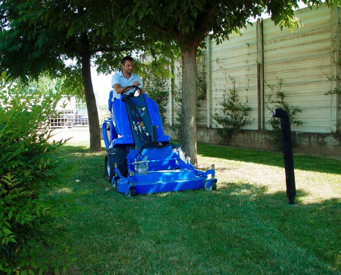 MultiOne mini loader 1 series with lawn mower