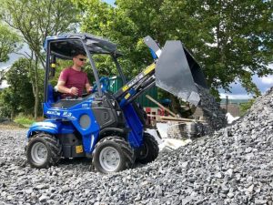 MultiOne mini loader 2 series with bucket
