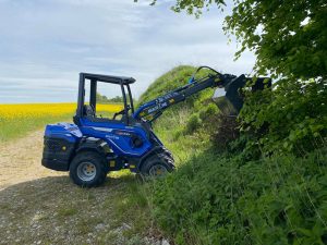 MultiOne mini loader 7.2k with grapple bucket 01