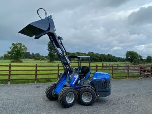 MultiOne-mini-loader-8.5-series-02-1030x773