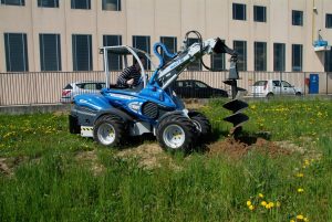 Multione auger for tree