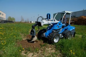 Multione auger for tree
