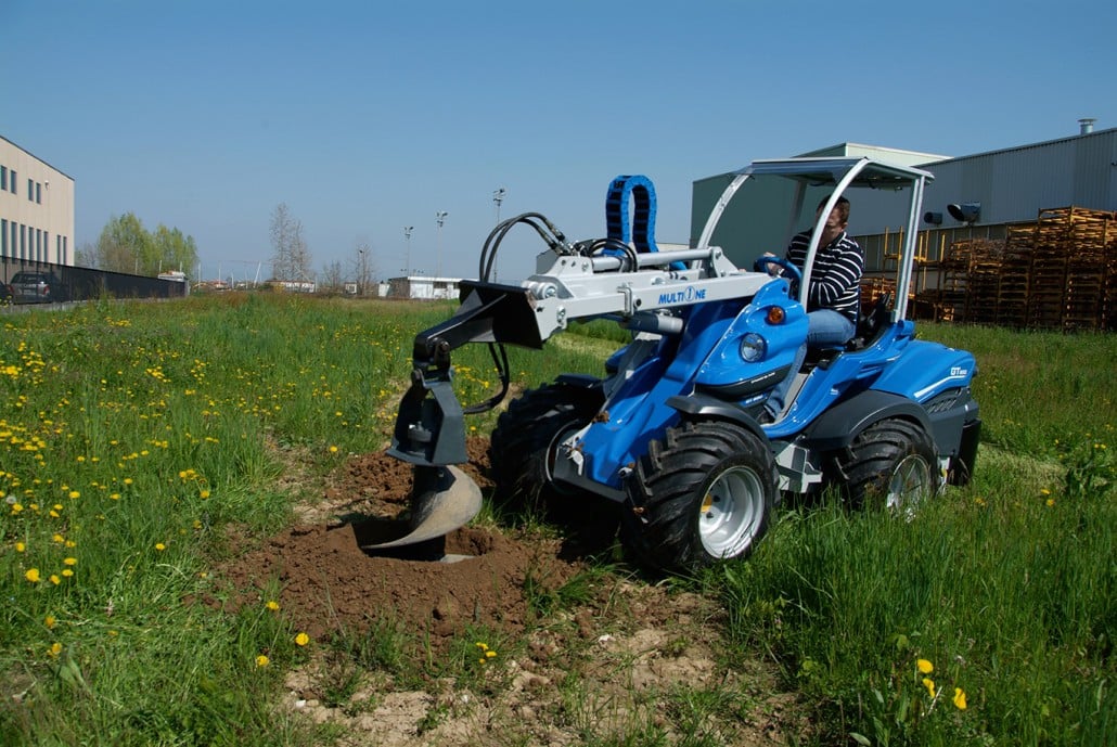 Multione auger for tree
