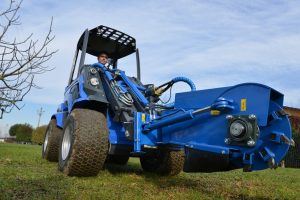 Swing Stump Grinder