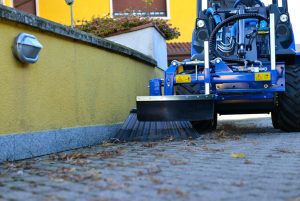 Multione weed brush 03